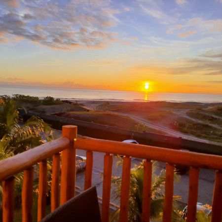 Paraiso Frente Mar!! 04 Pessoas-Pe Na Areia Vg Sun Cumbuco-Hidro, Sauna, Academia, Piscina,Cozinha Completa, Wifi, Parquinho Infantil Eksteriør billede