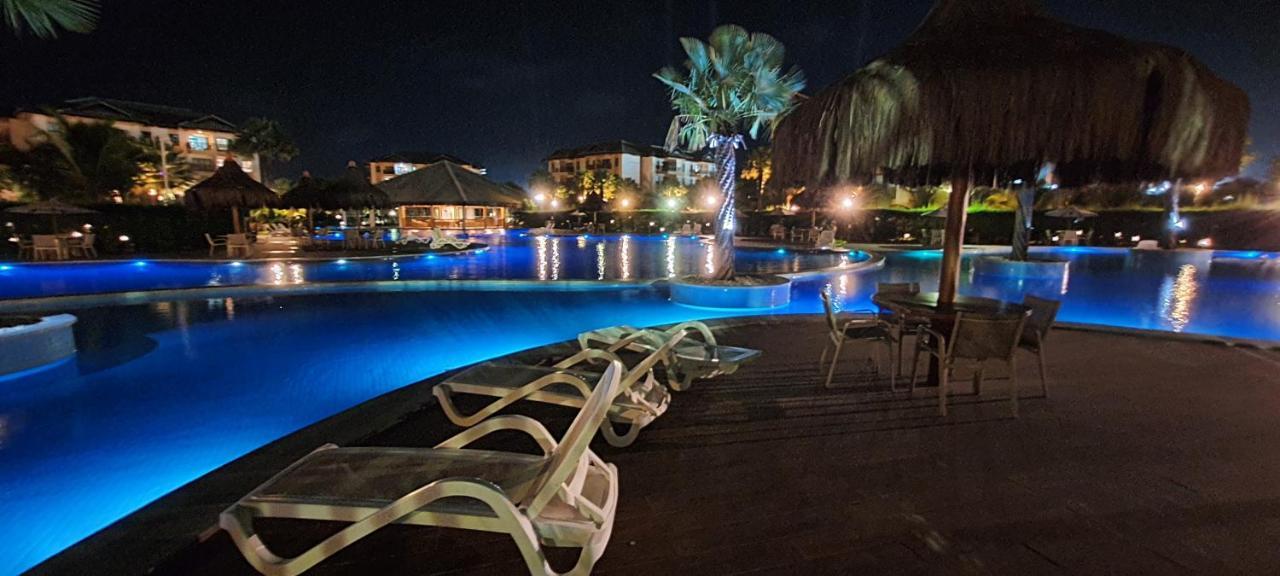 Paraiso Frente Mar!! 04 Pessoas-Pe Na Areia Vg Sun Cumbuco-Hidro, Sauna, Academia, Piscina,Cozinha Completa, Wifi, Parquinho Infantil Eksteriør billede